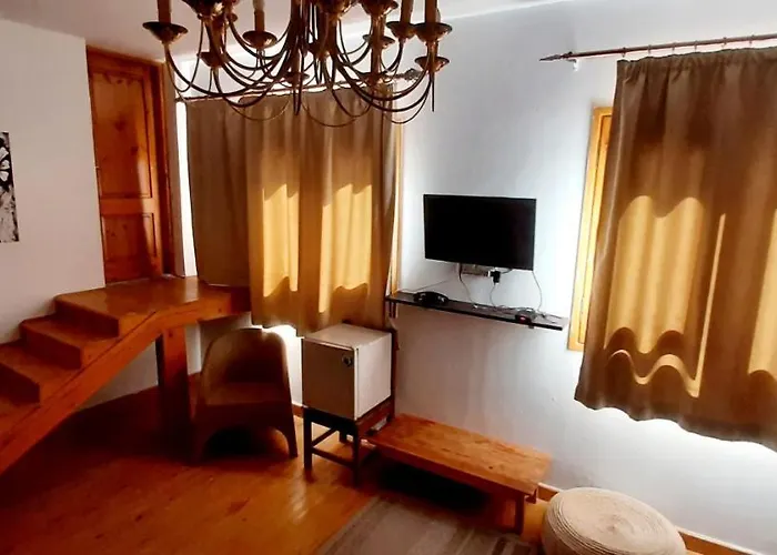 Manta House *